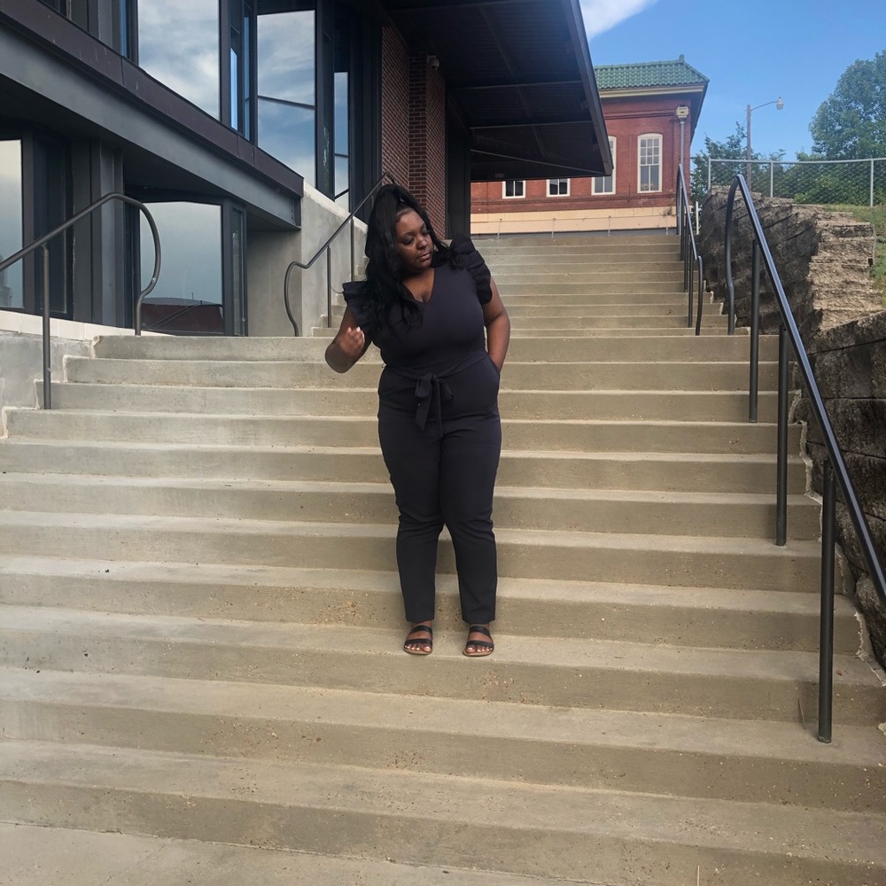 Meet your Posher, Akira